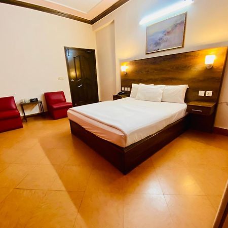 Fiesta Inn Hotel & Resorts Multan Dış mekan fotoğraf