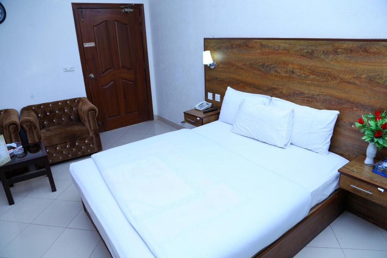 Fiesta Inn Hotel & Resorts Multan Dış mekan fotoğraf