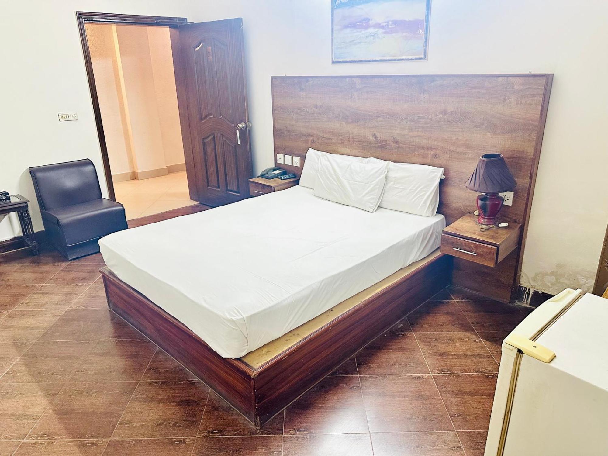 Fiesta Inn Hotel & Resorts Multan Dış mekan fotoğraf