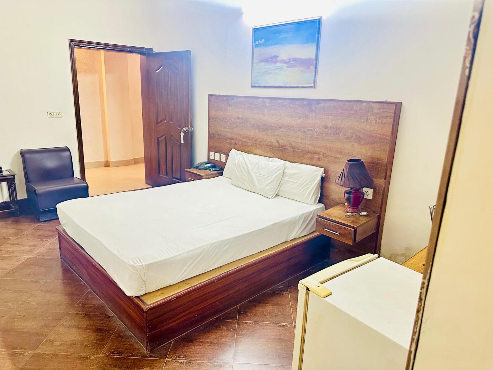 Fiesta Inn Hotel & Resorts Multan Dış mekan fotoğraf