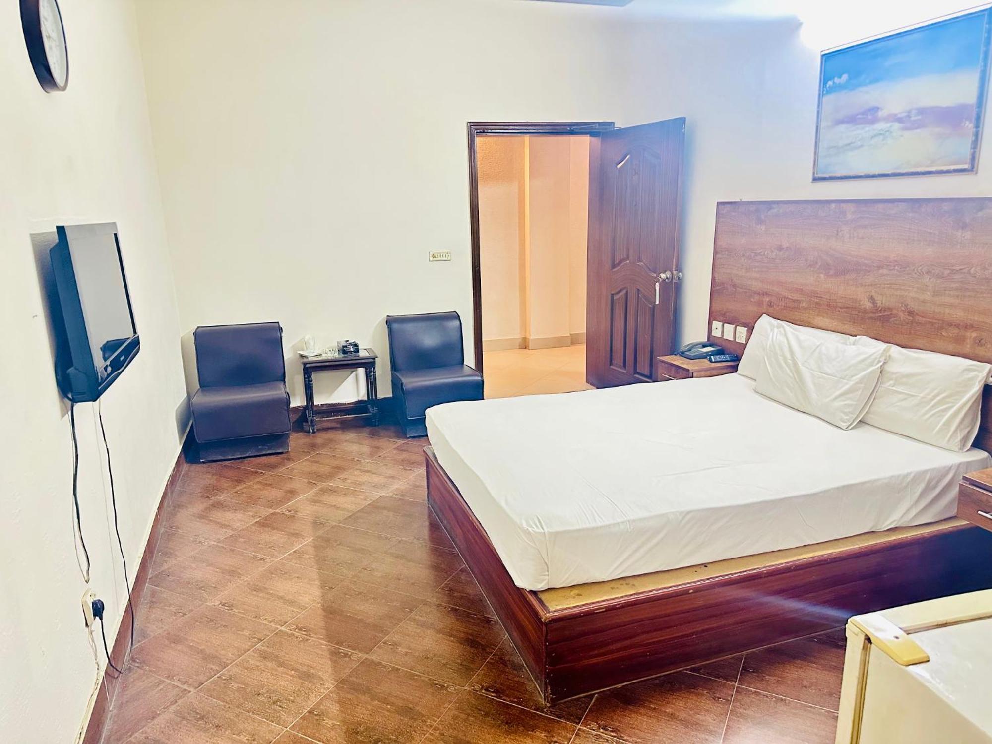 Fiesta Inn Hotel & Resorts Multan Dış mekan fotoğraf