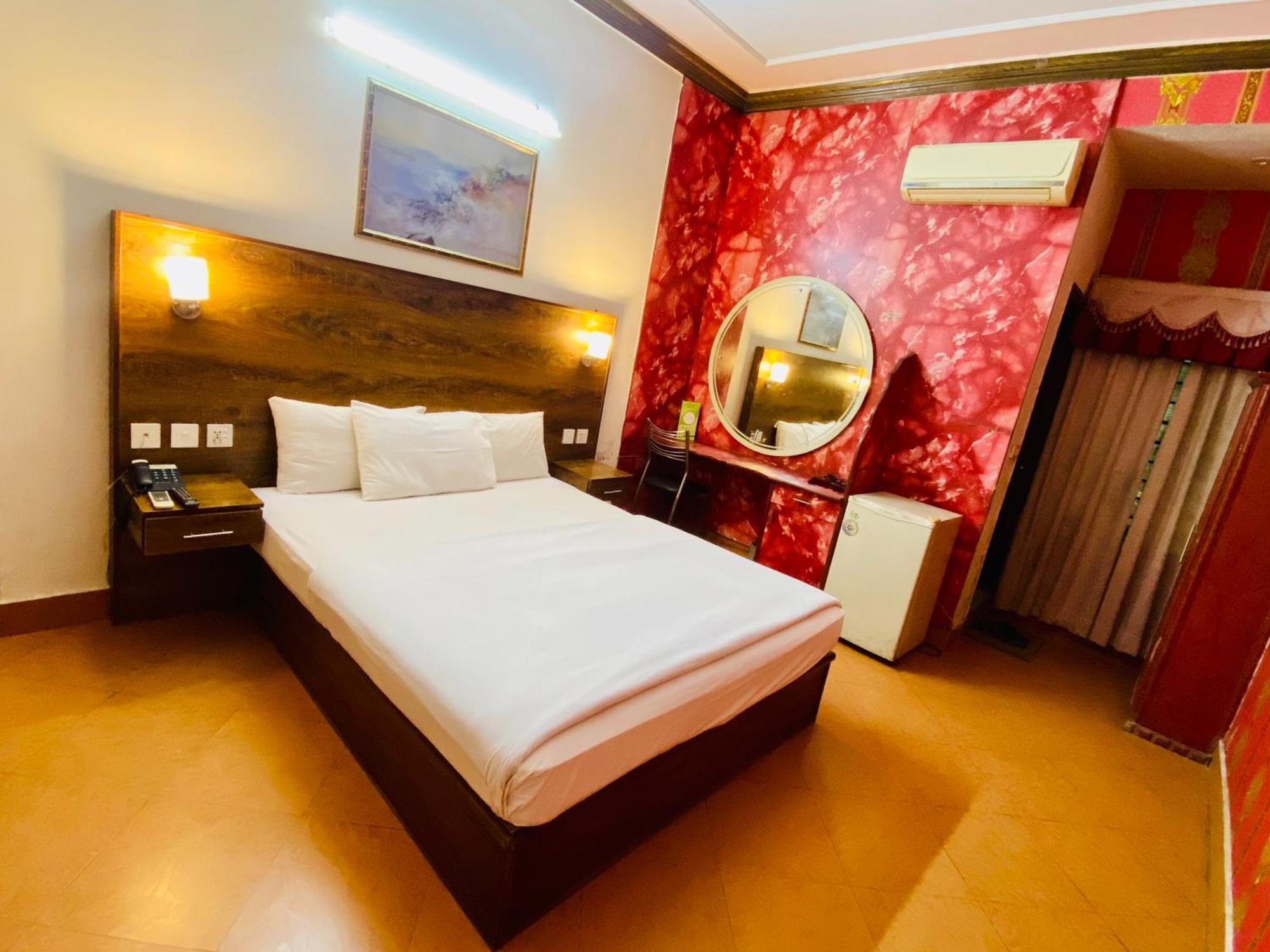 Fiesta Inn Hotel & Resorts Multan Dış mekan fotoğraf