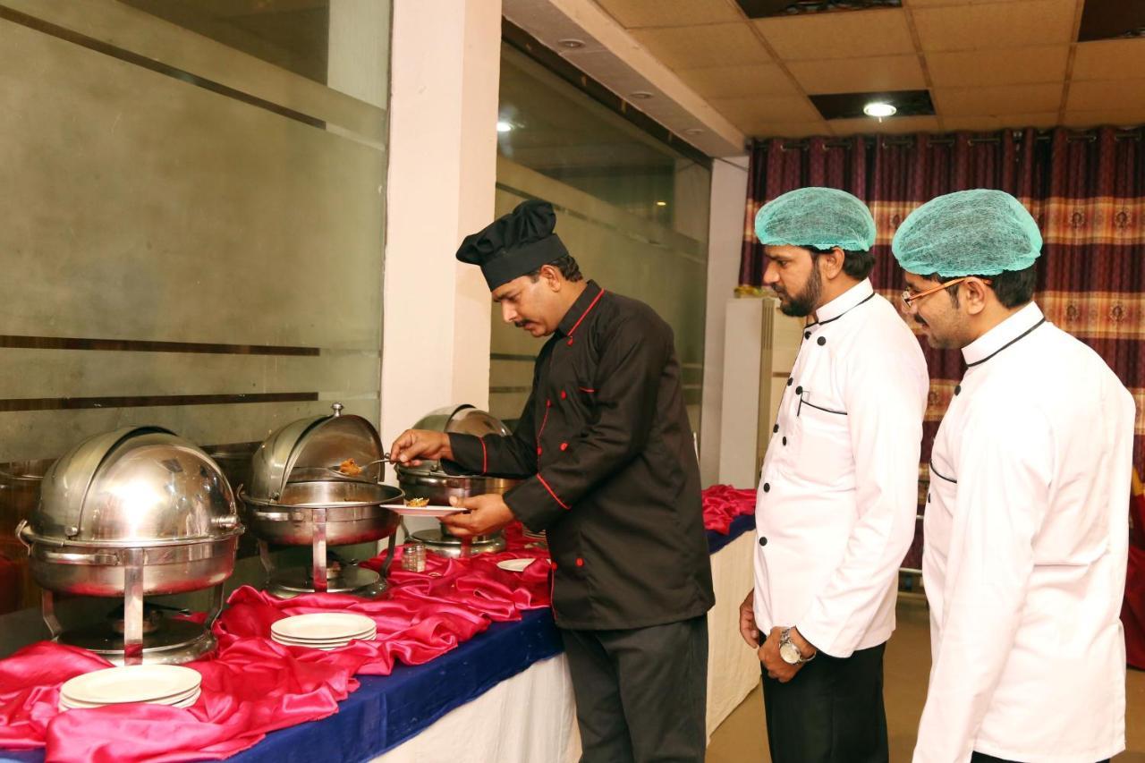 Fiesta Inn Hotel & Resorts Multan Dış mekan fotoğraf