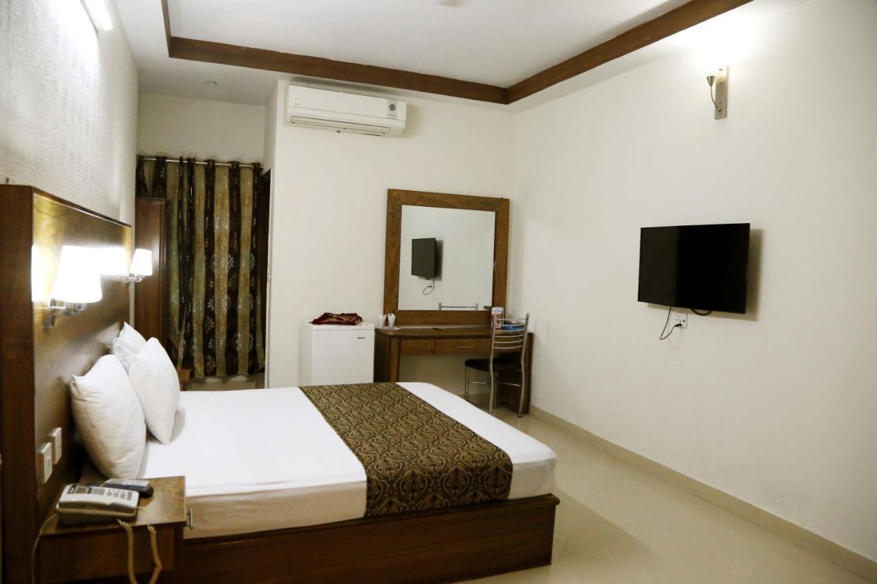 Fiesta Inn Hotel & Resorts Multan Dış mekan fotoğraf